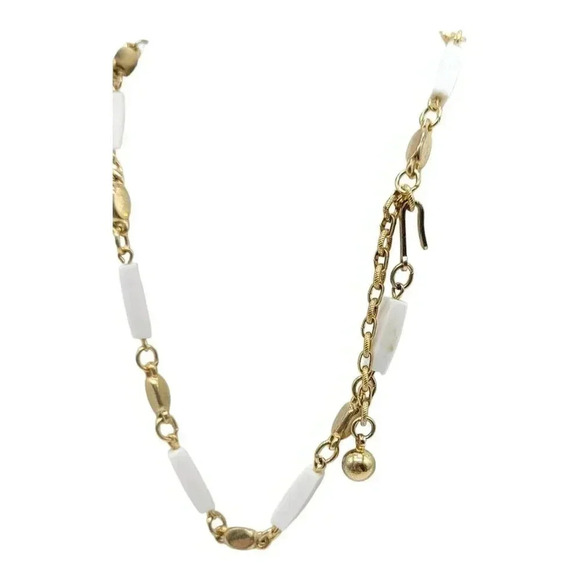 TRIFARI White Lucite Plastic Dainty Gold Tone Bead Beaded Necklace Mid Century - Picture 4 of 4
